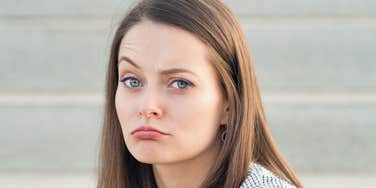 People Who Use This Kind of Humor Tend to Have Sharper Minds And Higher IQ, According To Research Woman's humor means she has a sharper mind and higher IQ.