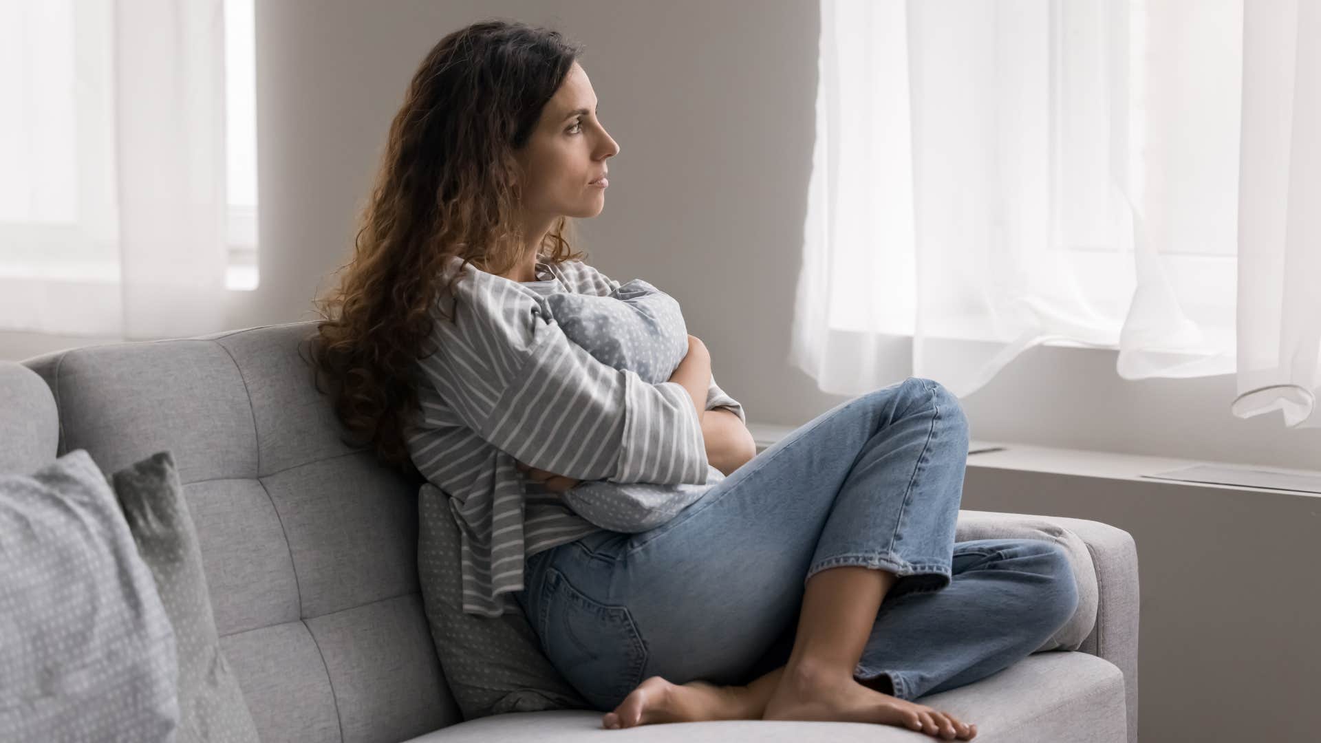 woman who struggles to enjoy life and loathes herself